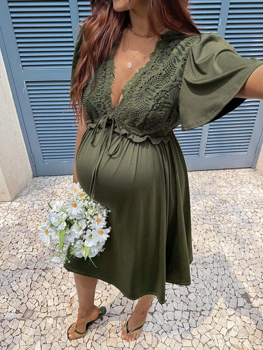 Green Lace Patchwork Maternity Summer Dress – Elegant Deep V-Neck Puff Sleeve High Waist A-Line Knee Length Dress for Beach & Vacay