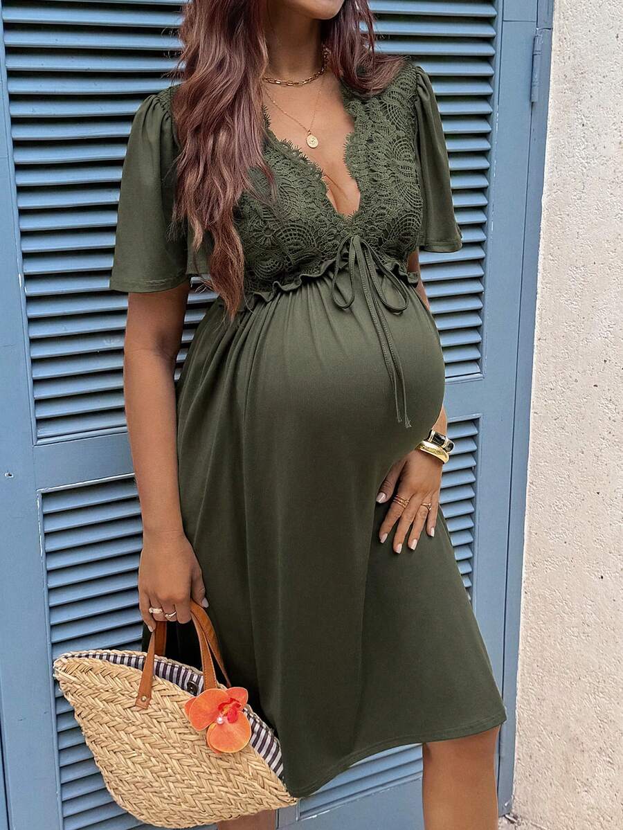 Green Lace Patchwork Maternity Summer Dress – Elegant Deep V-Neck Puff Sleeve High Waist A-Line Knee Length Dress for Beach & Vacay