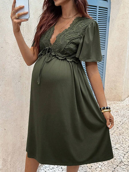 Green Lace Patchwork Maternity Summer Dress – Elegant Deep V-Neck Puff Sleeve High Waist A-Line Knee Length Dress for Beach & Vacay
