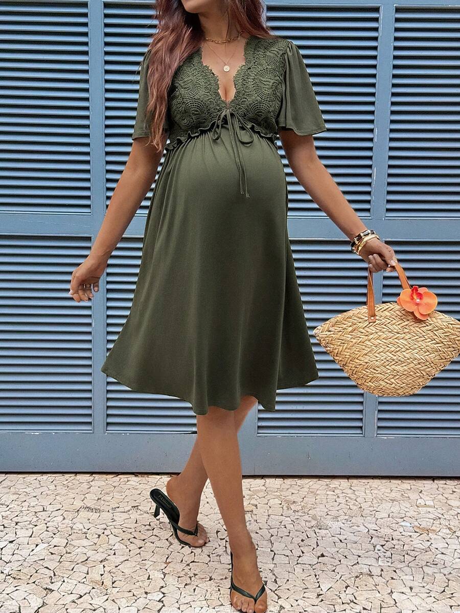 Green Lace Patchwork Maternity Summer Dress – Elegant Deep V-Neck Puff Sleeve High Waist A-Line Knee Length Dress for Beach & Vacay