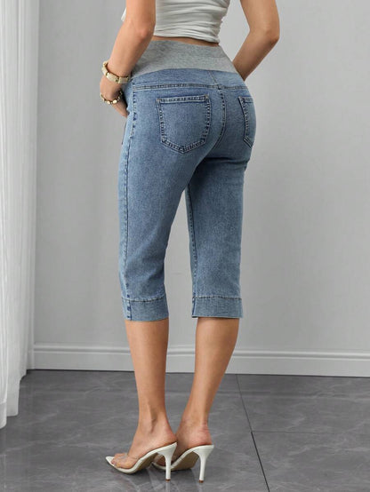 Maternity Denim Capri Jeans - Adjustable Waist, Washed, Pocket, Skinny Fit, Medium Wash
