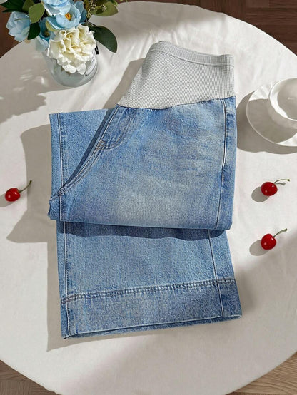 Light Wash Wide Leg Maternity Jeans with Ribbed Belly Band – Relaxed Fit Cropped Denim Pants for Casual, Office, & Streetwear