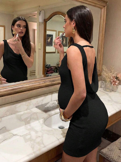 Maternity Elegant White Dress,Summer Pregnant Solid Plunging Neckline Backless Sleeveless Fashionable Bump Friendly Pregnancy Dress For Photoshoot