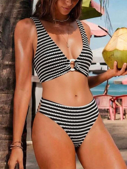 Swim Vcay Women's Summer Beach Striped Fashionable Bikini And Triangle Panty Swimwear Set, Women Vacation Outfit Sets, Beach Outfits For Woman 2 Piece