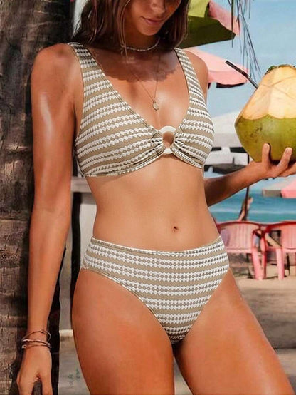 Swim Vcay Women's Summer Beach Striped Fashionable Bikini And Triangle Panty Swimwear Set, Women Vacation Outfit Sets, Beach Outfits For Woman 2 Piece